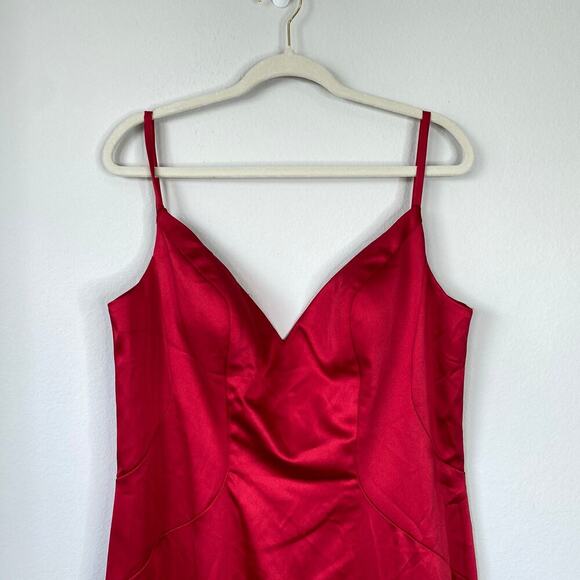 MAC DUGGAL Red Satin Gown Long Dress Plus Size 14 Formal Glam Event Gala Dance - Picture 3 of 7